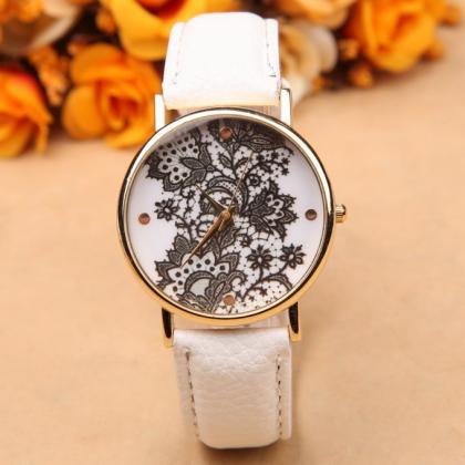 Lace Print Watch on Luulla